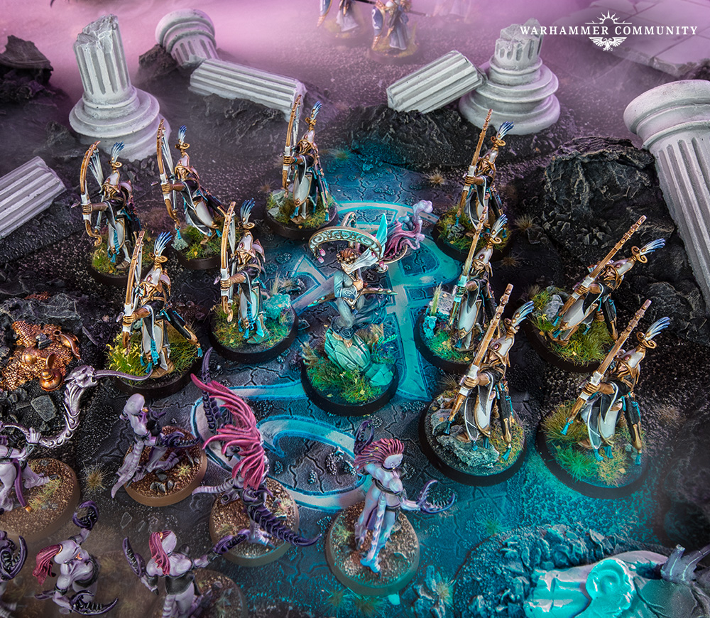 Miniaturas posicionadas em terreno vulcânico de Aqshy