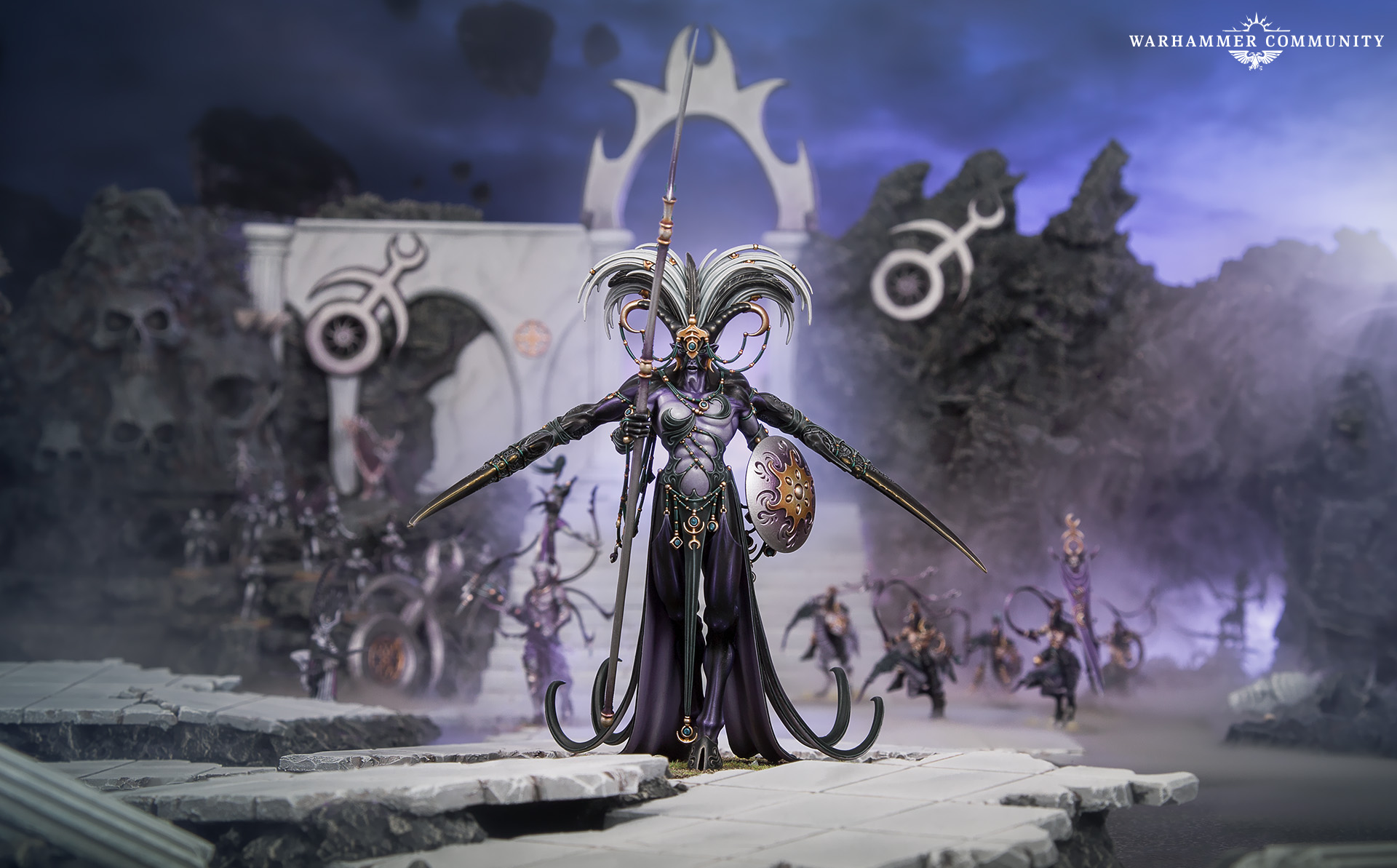 Demônios de Slaanesh em combate sobre o cenário